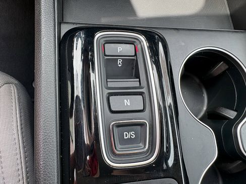 Used 2024 Honda Pilot LX image 20
