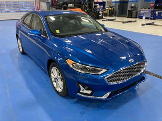 Used 2019 Ford Fusion Energi Titanium video 1