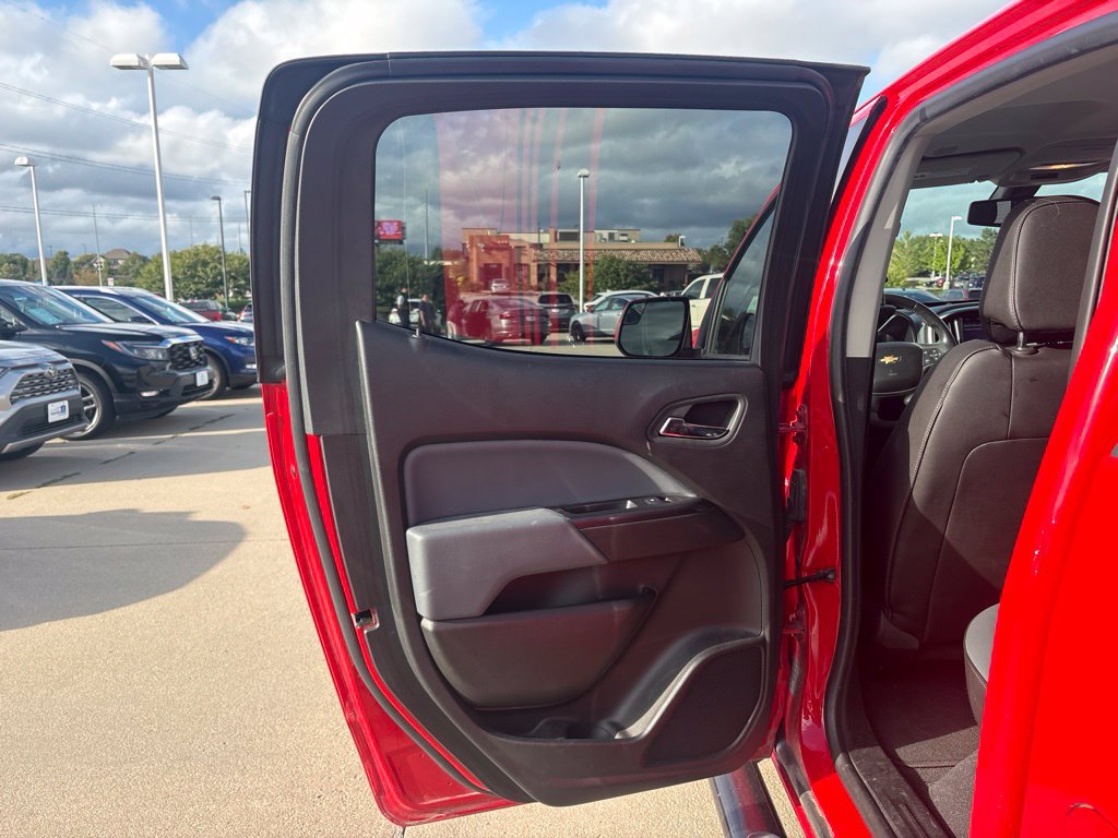 Used 2019 Chevrolet Colorado Z71 AWD/4WD image 34