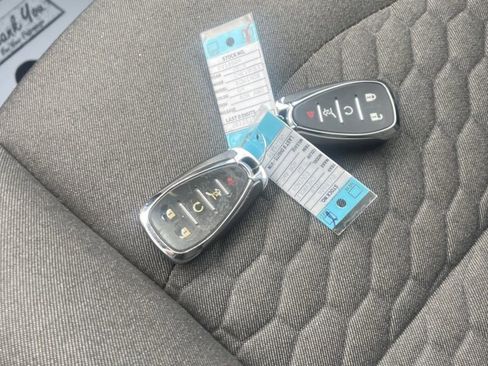 Used 2018 Chevrolet Equinox LT AWD/4WD image 21