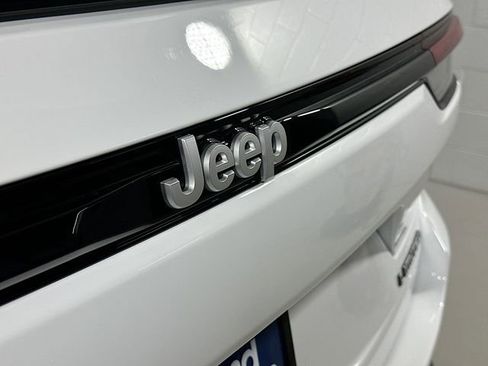 New 2026 Jeep Grand Cherokee Limited image 18