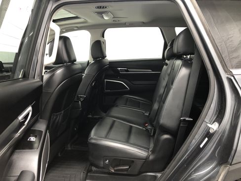 Used 2020 Kia Telluride S w/ S 8 Passenger Seating Package image 10