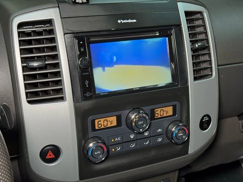 Used 2014 Nissan Frontier PRO-4X w/ Pro-4x Luxury Package image 38