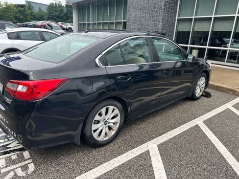 Used 2015 Subaru Legacy 2.5i Premium w/ Moonroof Package AWD/4WD image 9