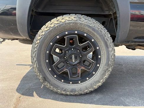 Used 2006 Chevrolet Silverado 2500 LT RWD image 8