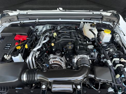 Used 2024 Jeep Gladiator Mojave image 35