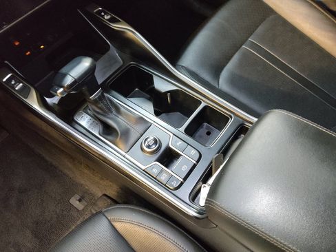 Used 2024 Kia Sorento S w/ Panoramic Sunroof Package FWD image 26