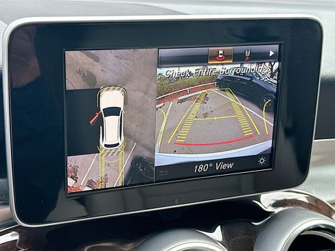 Used 2018 Mercedes-Benz GLC 300 image 14