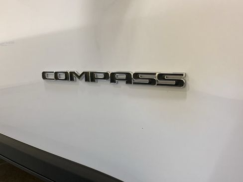 Used 2024 Jeep Compass Sport AWD/4WD image 10
