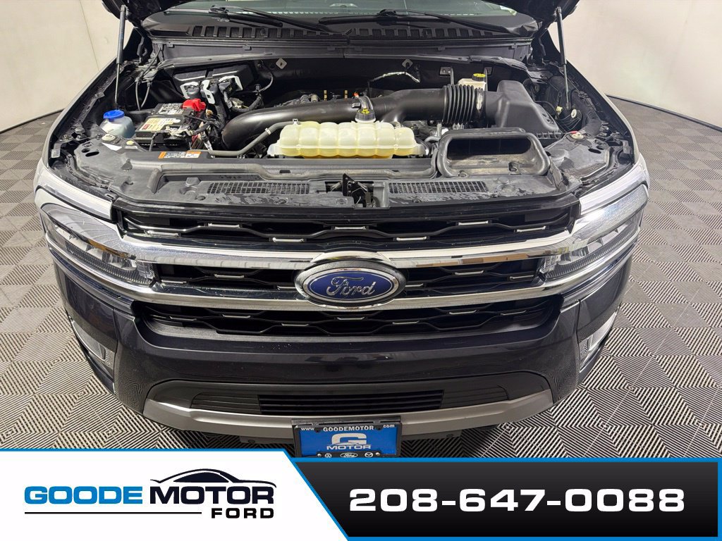 Used 2023 Ford Expedition Limited AWD/4WD image 25
