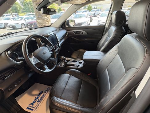 Used 2021 Chevrolet Traverse RS FWD image 22