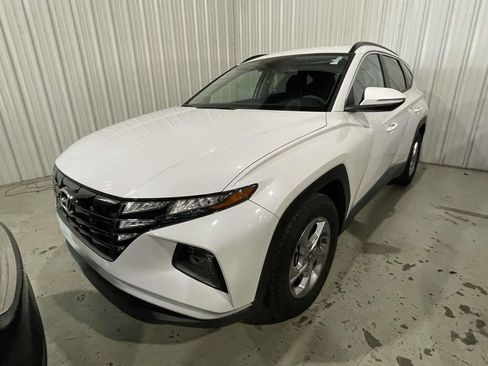 Used 2022 Hyundai Tucson SEL w/ Cargo Package FWD image 2