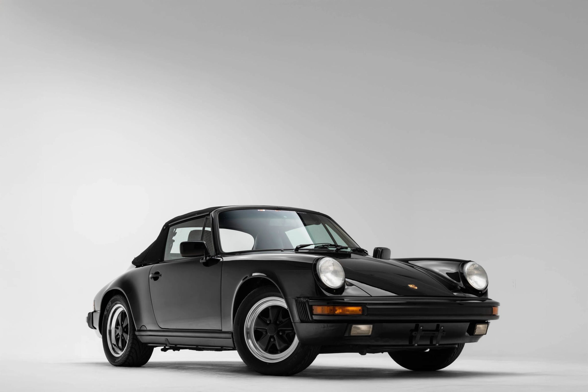 Used 1987 Porsche 911 Carrera RWD image 3