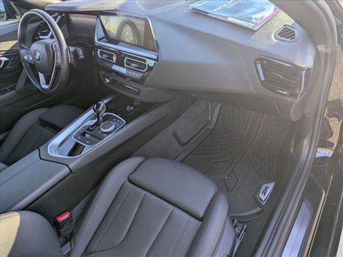 Used 2022 BMW Z4 sDrive30i w/ Convenience Package image 21