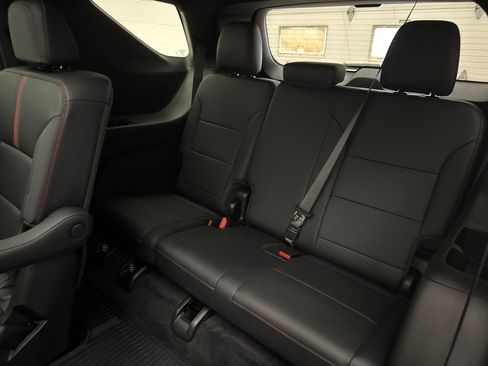 Used 2024 Chevrolet Traverse RS AWD/4WD image 72