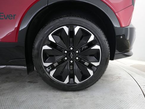 Used 2025 Chevrolet Blazer EV RS w/ Super Cruise Package AWD/4WD image 9