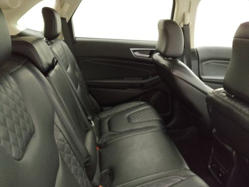 Used 2024 Ford Edge Titanium AWD/4WD image 19
