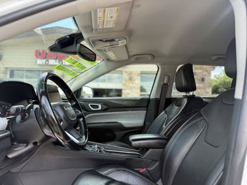Used 2022 Jeep Compass Latitude AWD/4WD image 10