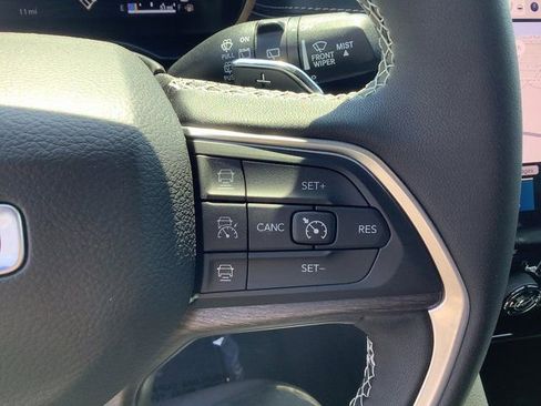 New 2025 Jeep Grand Cherokee Limited w/ Trailer Tow Package image 12