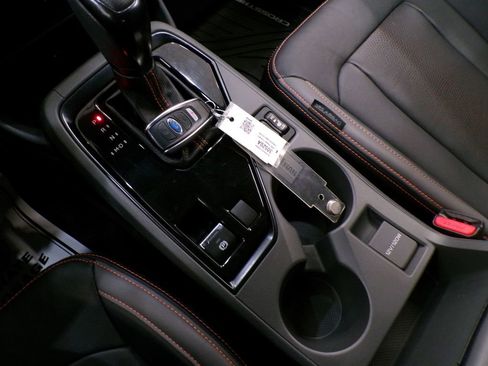 Used 2024 Subaru Crosstrek 2.5i Limited w/ Crosstrek Mirror Package image 26