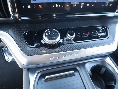 New 2025 Ford Expedition Platinum w/ Stealth Performance Package image 8