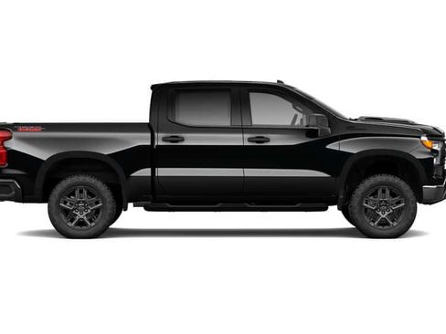 New 2026 Chevrolet Silverado 1500 Custom Trail Boss w/ LPO, Dark Essentials Package AWD/4WD image 5