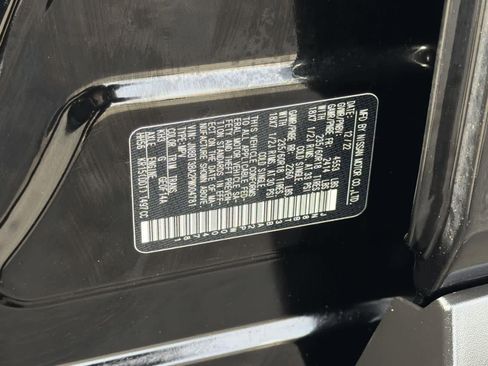 Used 2023 Nissan Rogue SV image 9