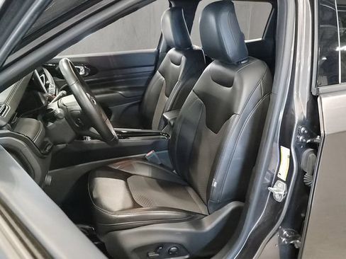 Used 2022 Jeep Compass Latitude w/ Convenience Group AWD/4WD image 5