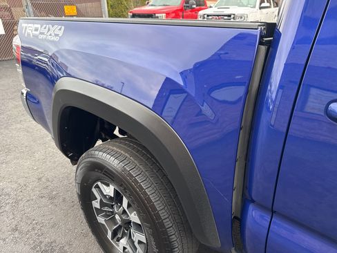 Used 2022 Toyota Tacoma TRD Off-Road image 21