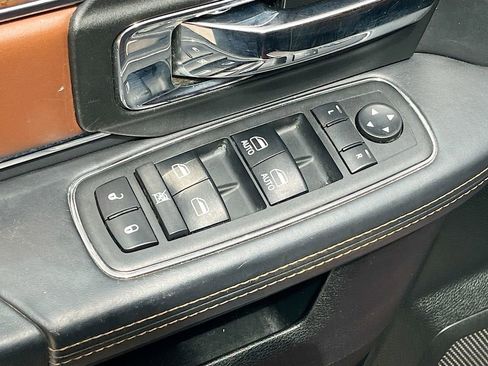 Used 2018 RAM 1500 Laramie Longhorn AWD/4WD image 17
