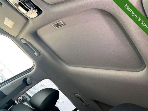Used 2025 Hyundai Santa Fe Limited FWD image 21