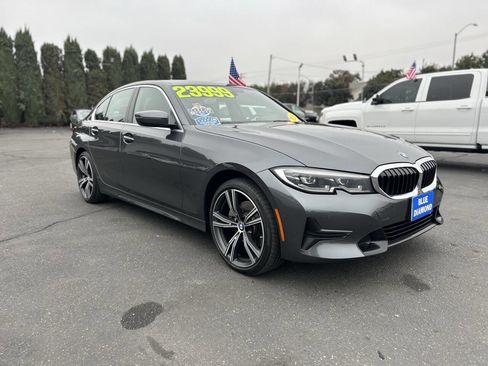 Used 2020 BMW 330i xDrive 330i xDrive AWD 4dr Sedan w/ Premium Package image 2