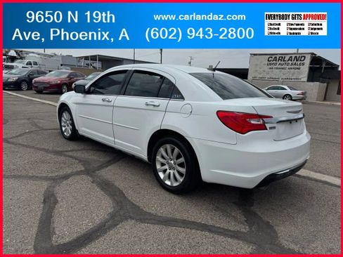 Used 2013 Chrysler 200 Limited image 8