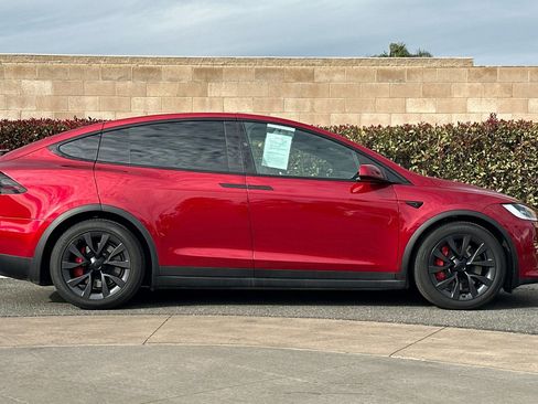 Used 2023 Tesla Model X Plaid image 3