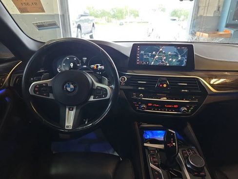 Used 2019 BMW 540i xDrive w/ M Sport Package AWD/4WD image 3