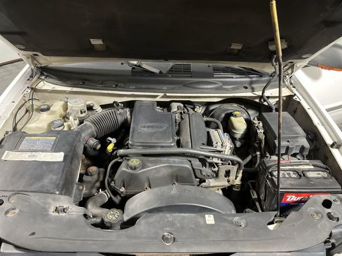 Used 2002 GMC Envoy SLT AWD/4WD image 12