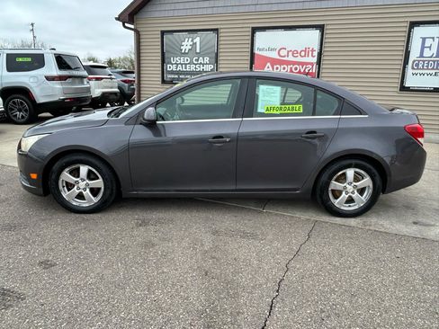 Used 2011 Chevrolet Cruze LT FWD image 8