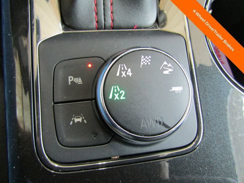 Used 2025 Chevrolet Blazer RS AWD/4WD image 20
