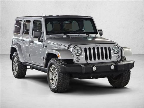 Used 2015 Jeep Wrangler Unlimited Rubicon w/ Connectivity Group image 3