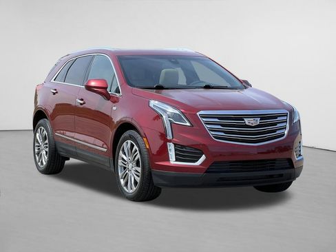 Used 2017 Cadillac XT5 Premium Luxury AWD/4WD image 1