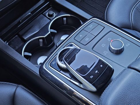 Used 2019 Mercedes-Benz GLE 400 4MATIC image 20