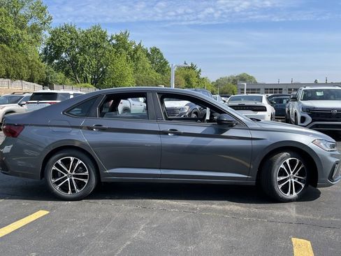 New 2026 Volkswagen Jetta Sport FWD image 4