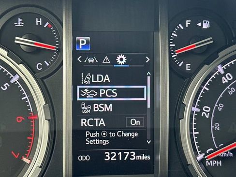 Used 2022 Toyota 4Runner Limited image 21