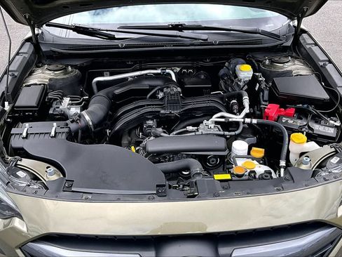 Used 2025 Subaru Outback Premium AWD/4WD image 9