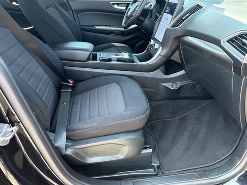 Used 2022 Ford Edge SE w/ Black Appearance Package AWD/4WD image 13