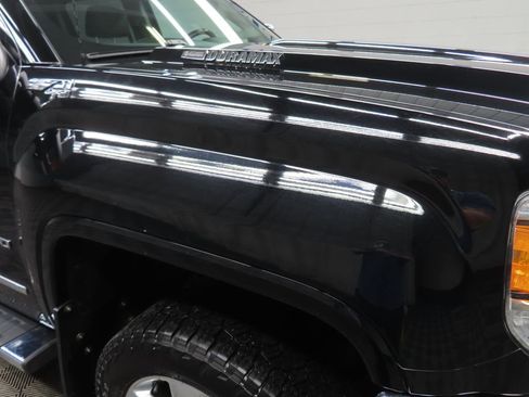 Used 2019 GMC Sierra 2500 SLT image 30