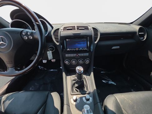 Used 2005 Mercedes-Benz SLK 350 image 17