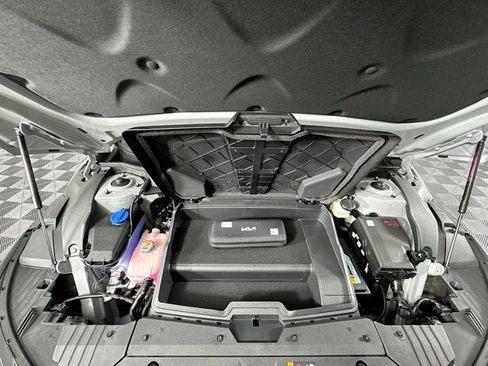 New 2025 Kia EV6 Wind image 33