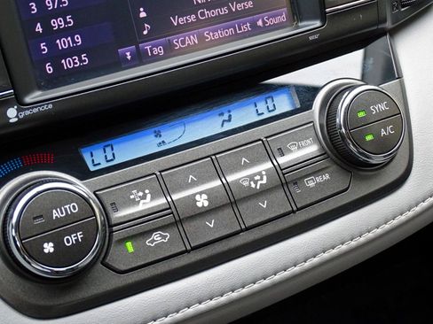 Used 2014 Toyota RAV4 XLE FWD image 30
