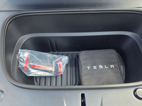 Used 2026 Tesla Model Y AWD image 20